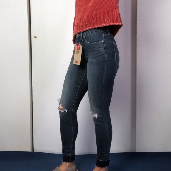 SOLD - Picture 3 of 8